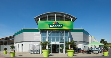 Im neuen Dehner Garten-Center in Montabaur-Heiligenroth knnen kunden an den Infoterminals bestellen und nach Hause liefern lassen.