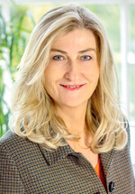 „Die Garten-Center könnten die Zahl der Ausbildungsbetriebe im Gartenbau deutlich erhöhen sowie zusätzliche Ausbildungsplätze schaffen.“ Martina Mensing-Meckelburg, VDG-Präsidentin