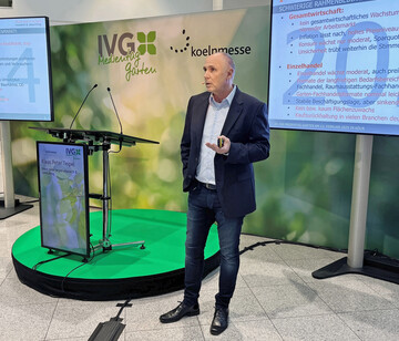 Zum Start des 24. IVG Medientags Garten in Kln stellte Klaus Peter Teipel, klaus peter teipel research & consulting, in seinem Vortrag 2024: Garten und Freizeit trotzen anhaltend schwierigem Konsumklima! die Zahlen der Grnen Branche fr das Jahr 2024 vor. 