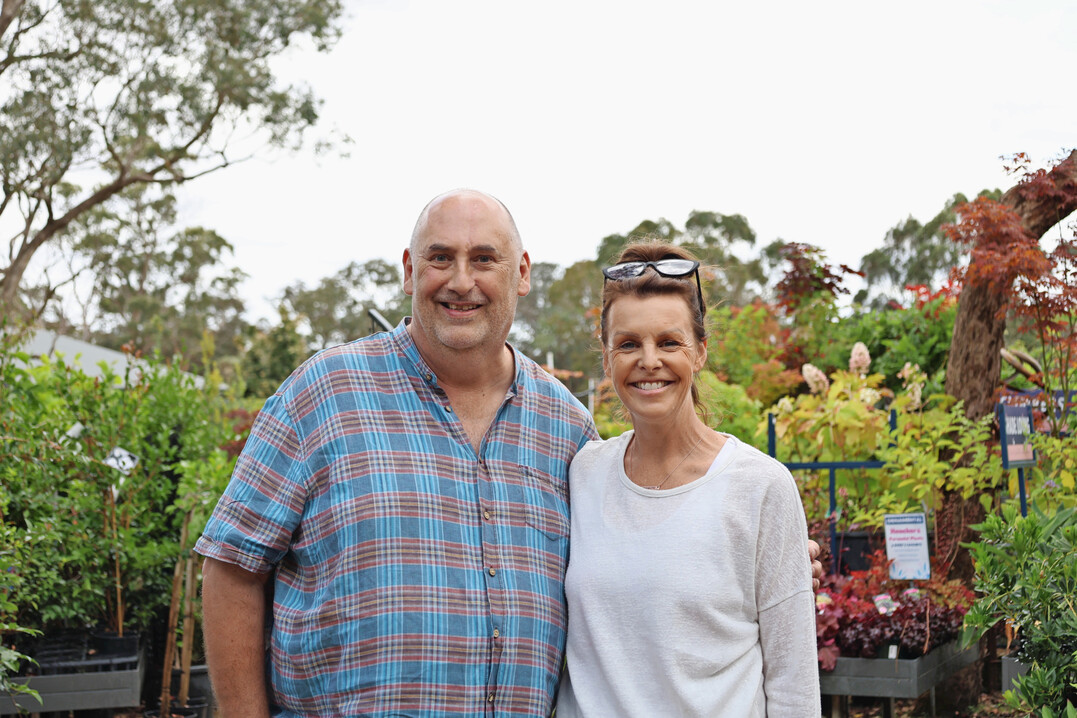 Oliver Mathys war im Dezember zu Gast bei Karen Moad Geschftsfhrerin und Mitinhaberin Australian Gardencentre Rivers of Yarrambat. Das Familienunternehmen liegt in der Nhe von Melbourne. Zum Unternehmen gehrt das Mack & Bosco Lifestyle Retreats, hier dreht sich alles rund um Gesundheit. 
<a href="https://riversofyarrambat.com/"  target="_blank" >riversofyarrambat.com</a>
