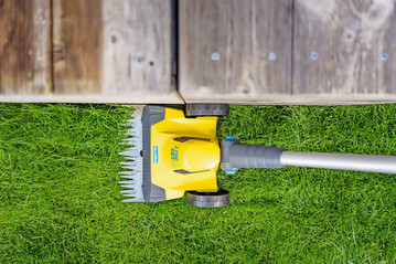 Akku Gras- und Strauchschere FineCut 18V compact