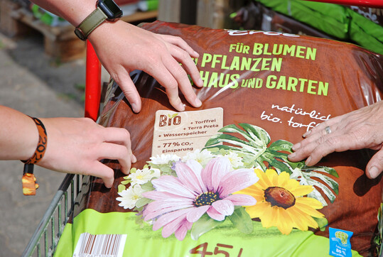 Ab 2026 gibt es nur noch torffreie Erde im Hobbybereich.