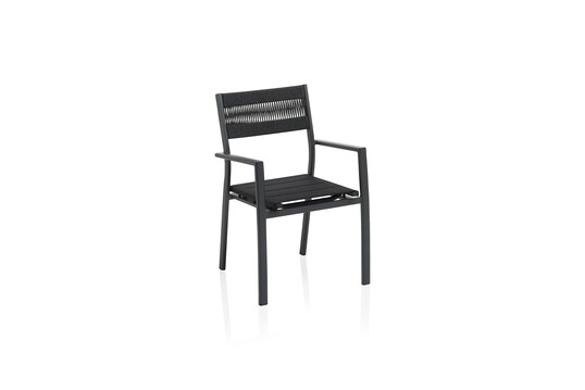 Lugano   ein neu gedachter, stapelbarer Alu-Stuhl in lssigem Design