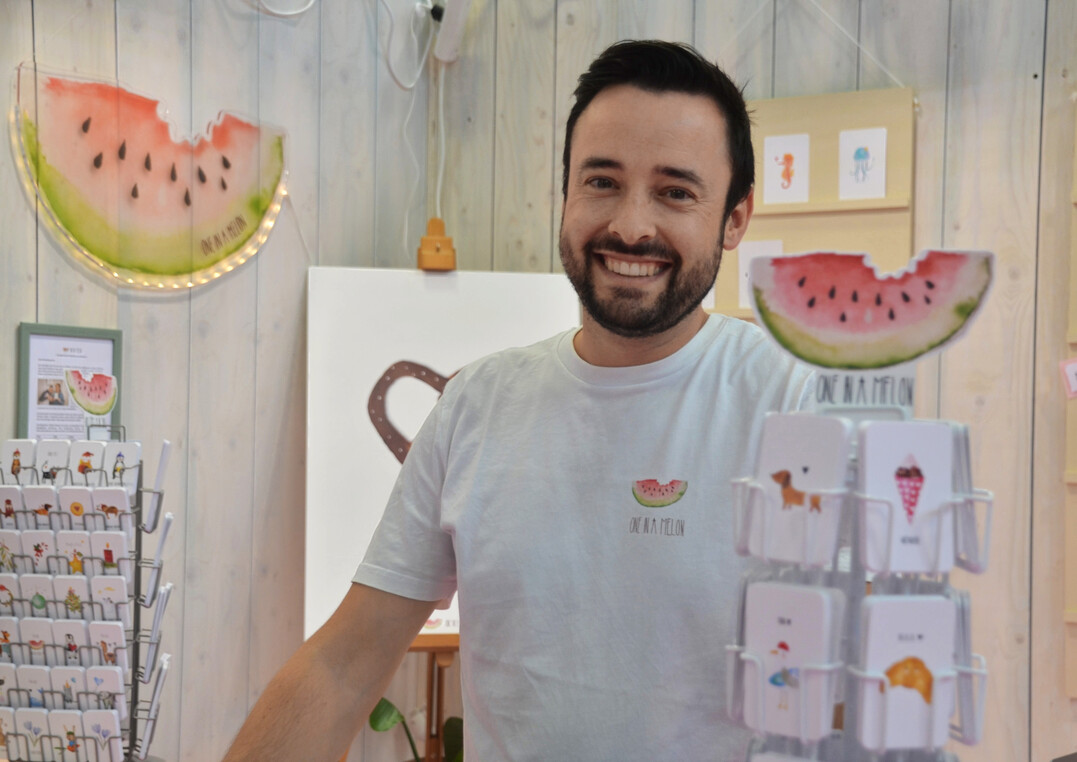 One in a Melon, Mnchen: Fr Tim Neumann war der Platz im Newcomerbereich ideal, um das kleine Grukarten-Label mit den Aquarellen und Illustrationen seiner Mitgrnderin Katharina Strobl einem breiten Orderpublikum vorzustellen. 
<a href="https://www.oneinamelon.de "  target="_blank" >www.oneinamelon.de </a>