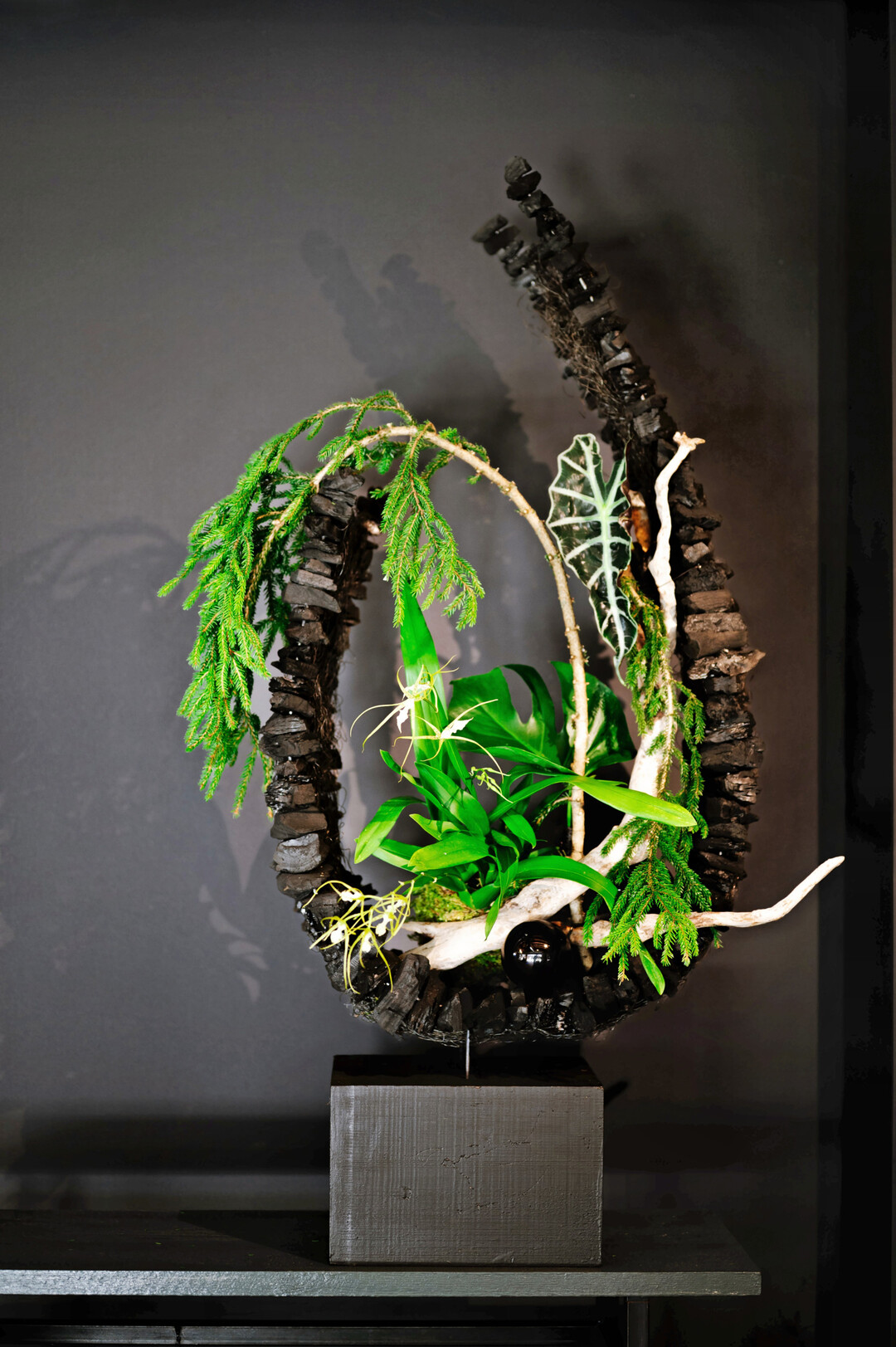 Ein Werkstck des grnen Naturthemas mit dem Namen Selva Viva (Lebendiger Wald).