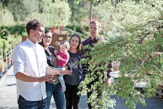 Viele Betriebe haben in der Pandemie den pers�nlichen Kontakt vernachl�ssigt. Jetzt gilt es, die Beziehung zum Kunden wieder aktiv zu gestalten. 