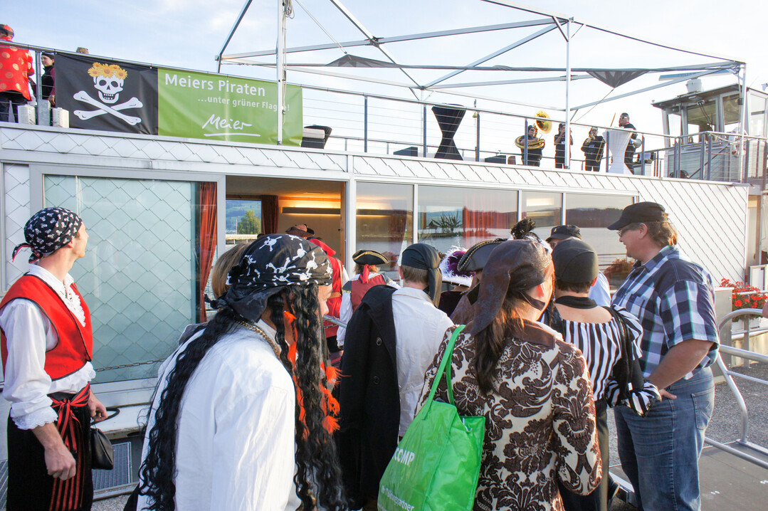 Firmenevent auf einem Piratenschiff auf dem Zürichsee.