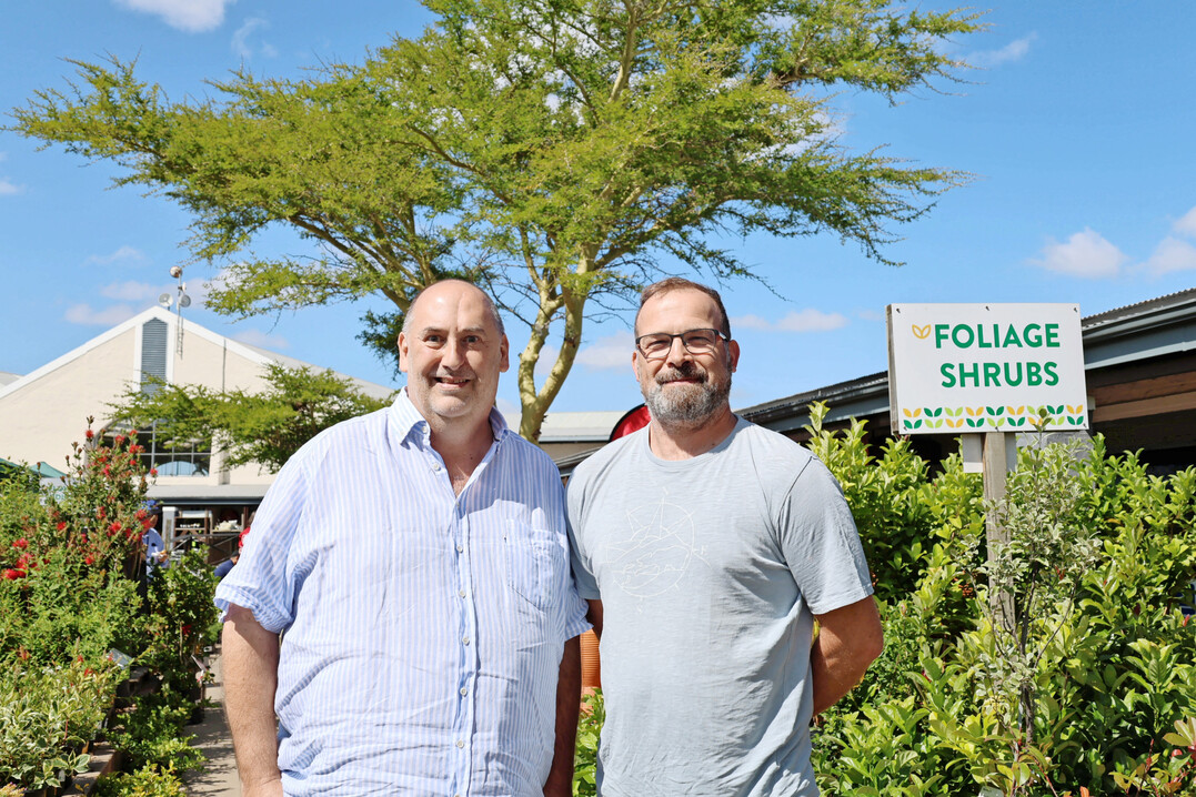 Franz Starkl stammt aus der traditionsreichen sterreichischen Grtnerfamilie Starkl und leitet gemeinsam mit seiner Frau Sabine den Postordervertrieb und ein Gartencenter in Cslavin Tschechien. 
<a href="https://www.starkl.com"  target="_blank" >www.starkl.com</a>