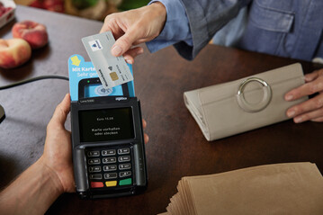 Die girocard besttigt ihre Position als fhrendes elektronisches Bezahlmedium 
