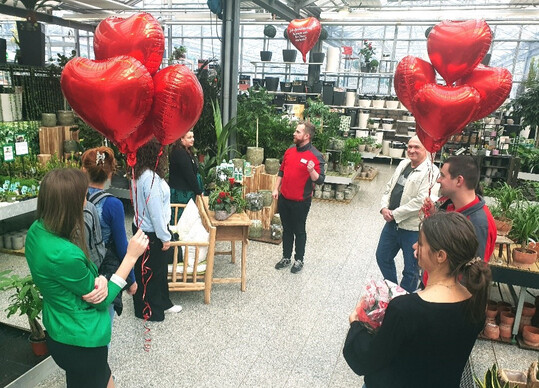 Info-Touren durch das Gartencenter geben den Interessenten einen Einblick in das Unternehmen.