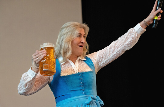 Martina Mensing-Meckelburg hofft auf viele deutsche Besucher beim ICGA-Kongress in S�ddeutschland und warb aktiv auf der Wintertagung.