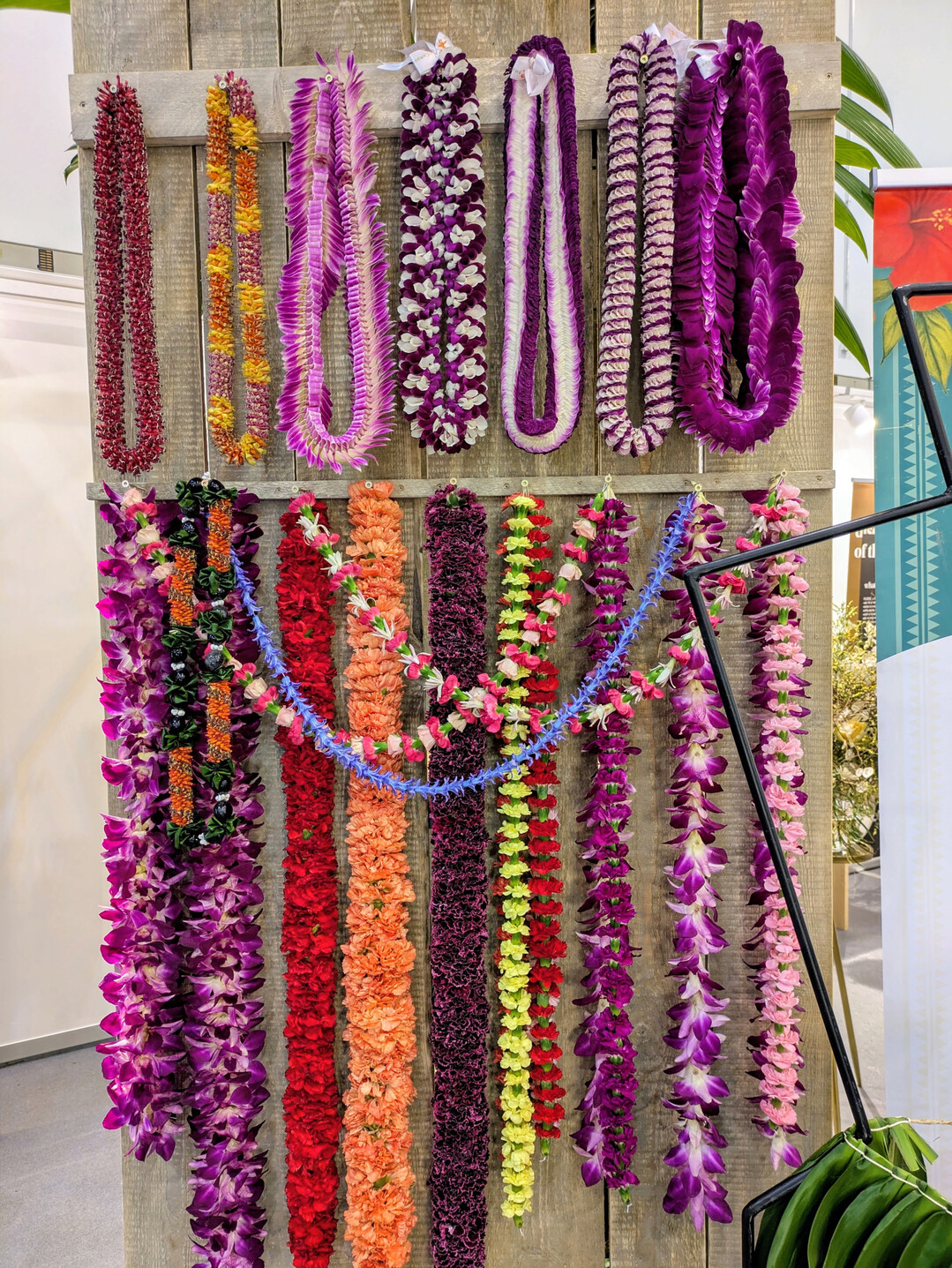 Die traditionellen �Lei�. 