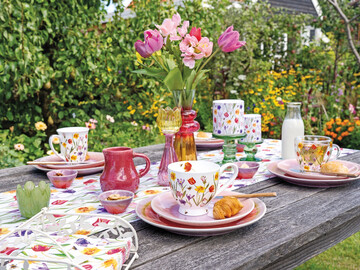 Die Serie Flowers in spring – Frühling auf dem Tisch