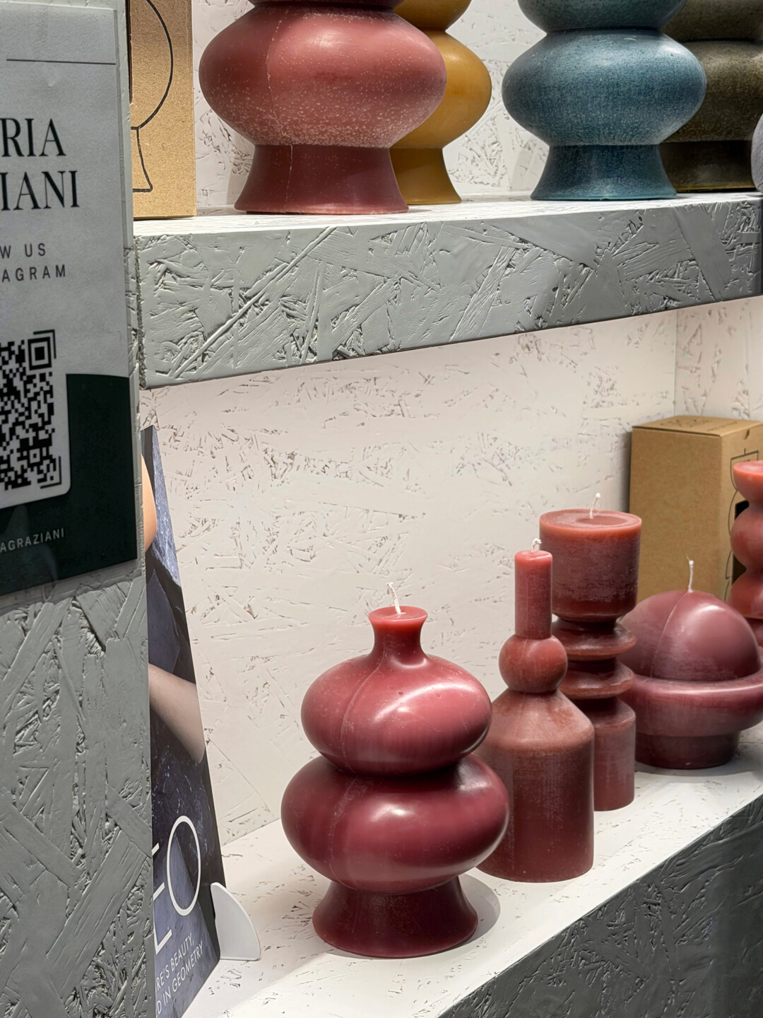 Kerzentrends: �Geo� steht f�r die sichtbar nachhaltigen Ans�tze bei der Material-, Farb- und Verpackungsauswahl und die klaren, geometrischen Formen. Der italienische Traditionshersteller Graziani stellte die neue Serie innerhalb der Marke In.Cera vor, in zehn Varianten und vier erdigen Farbt�nen. www.graziani.net