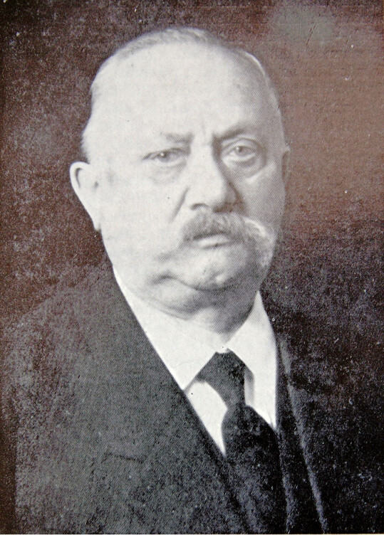 Die Entwicklung der weltweit ersten Rückenspritze im Jahr 1890 war eine Erfindung von Johann Baptist Birchmeier.