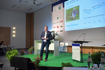 Ein Blick auf die Marktzahlen lieferte 2023 Martin Langhauser von der GfK.