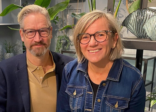 Jacob Meulengracht und Inge Thomasen sind ausgebildete Floristen und kennen die Bedürfnisse der Branche deshalb sehr genau.