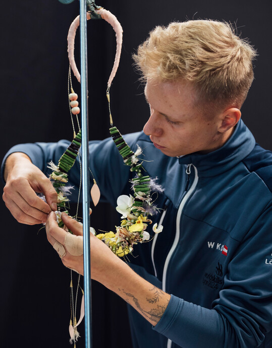 Manuel Bender, der Gewinner der Goldmedaille, bei der Arbeit.