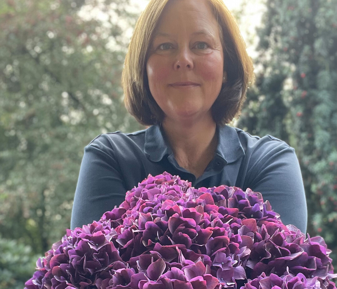 Heike Peters fhrt gemeinsam mit ihrem Mann Jan das Blumencenter Peters am Hamburger Stadtrand. <br />
<a href="https://www.blumencenter-peters.de/"  target="_blank" >www.blumencenter-peters.de</a>
