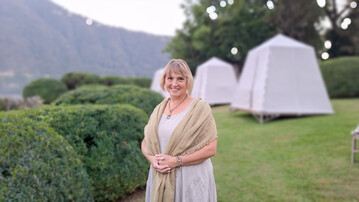 Leanne Johnsen, Prsident und CEO Gardenworks Canada, <br />
<a href="https://www.gardenworks.ca" target="_blank" >www.gardenworks.ca</a>