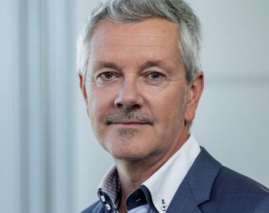 Ralf Schuster ist fr die Helaba Research & Advisory und als geopolitischer Berater fr die German Health Alliance (GHA) ttig. 
