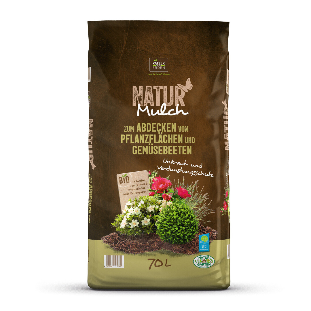 Fr die Pflege von naturnahen Grten hat Patzer Erden Natur Mulch zum Abdecken von Pflanzflchen und Gemsebeeten in sein torffreies Sortiment aufgenommen. Die Mischung aus stickstoffstabilen Holzfasern, Grngutkompost und Rindenhumus ist auch fr Flchen mit jungen oder empfindlichen Pflanzen wie Zwerggehlzen, Stauden oder Rosen geeignet und entzieht beim Zersetzen dem Boden keinen Stickstoff. <br />
<a href="https://www.patzer-erden.de/de-de"  target="_blank" >www.patzer-erden.de</a>