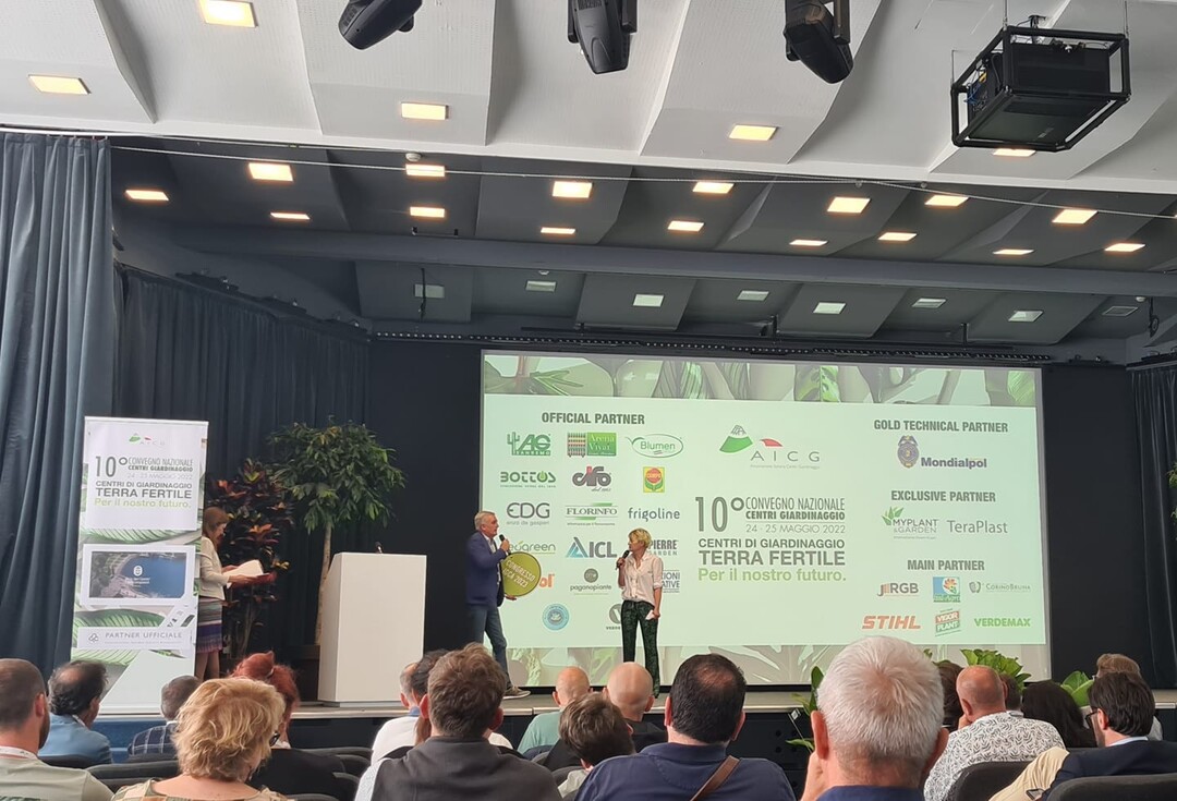 Silvano Girelli und Martina Schullian prsentierten das Programm des Internationalen Gartencenterkongresses im September in Norditalien.