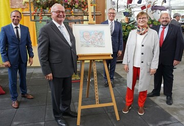 In einem sehr schnen Rahmen auf der Landesgartenschau Ingolstadt hat Bayerns Umweltminister Thorsten Glauber Roland Albert und Dagmar Vo gewrdigt. 