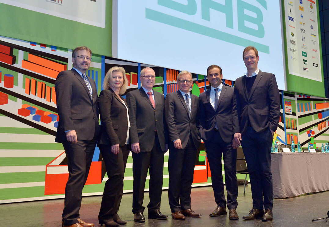 Der neue BHB-Vorstand (v.l.n.r.): Dr. Peter Wüst, Susanne Jäger, Dr. Ralf Bartsch, Detlef Riesche, Kai Kächelein, Alexander Kremer