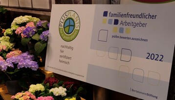 Das Qualittssiegel "Familienfreundlicher Arbeitgeber" bietet Arbeitgebern eine Prfung und Bewertung ihrer mitarbeiterorientierten und familienfreundlichen Personalpolitik nach einem standardisierten Prozess. Change-Prozesse werden angestoen und Verbesserungen auf den Weg gebracht.