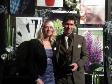 Die glcklichen Gewinner der Glsernen Tulpe: Corne Kester mit seiner Frau 
