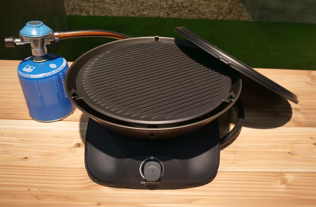 350 Grill CV von Campinggaz - Tischgrill mit flachem Design, der sich mit einer Gaskartusche betreiben lsst
