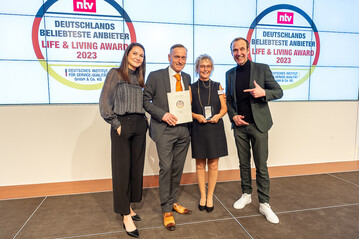 (v.l.): Moderatorin Tamara Bilic, Head of International Supply Chain Potting Soil, Holger Otto Vox, Prokuristin der Strk GmbH Cordula Schmude, ntv-Moderator Torsten Knippertz