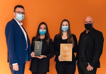 Foto der Auszeichnung (v.l.n.r): 
Sven vom Feld, Director Corporate HR Solutions & Operations OBI; 
Caroline Sophie Herbst, Expert Health Management OBI; 
Jana Schmidt, Health Management OBI; 
Frank Tummes, Head of Department Corporate HR Operations OBI 
 