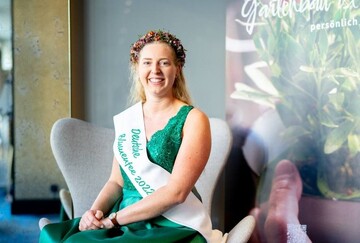 Die Staudengrtnerin Regina Haindl ist Deutsche Blumenfee 2022/23