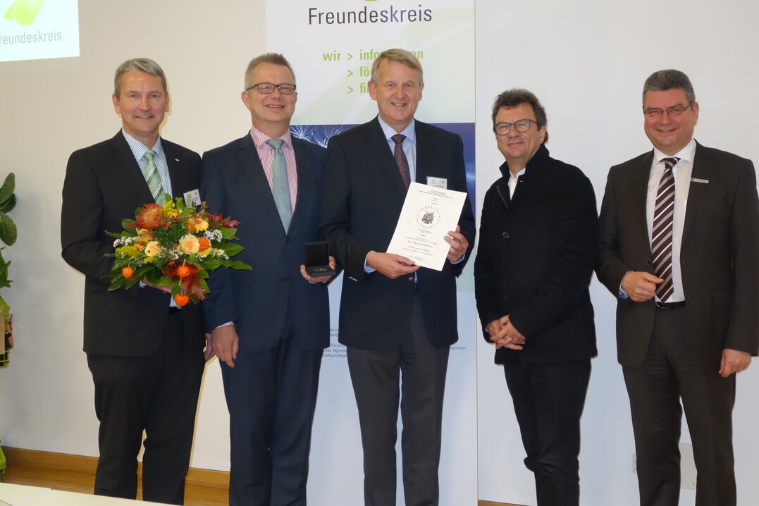 Vors. des Freundeskreises der Hochschule Osnabrck, Marc-Guido Megies; Dekan Prof. Dr. Bernd Lehmann; Jan - Dieter Bruns; Stadtbaurat Frank Otte; Landrat Jrg Bensberg und Vors. der Metropolregion Nord-West.