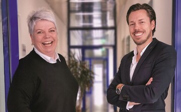 Susanne Kern-Schulz und Fabian A. Farkas sind sich einig, dass 2021 ein besonderes Jahr gewesen ist und gehen mit den NBB egesa Partnern und dem NBB egesa Team optimistisch in das sicher herausfordernde Jahr 2022. 