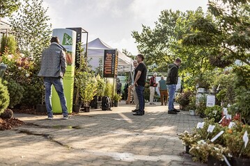Den Fachbesuchern wurde auf der Sommer-Florum 2021 Vieles geboten: ein Fachvortragsprogramm und ein Fachsymposium, 43 Aussteller auf dem Ausstellungsgelnde sowie Tage der Offenen Tr bei 45 regionalen Baumschulen. 