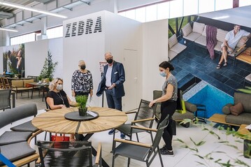  Die gardiente ist eine branchenfokussierte Fachmesse fr Anbieter von Gartenmbeln, Sonnenschirmen und Schirmstndern, BBQ, Textilien und hochwertigen Accessoires, die ein fachhandelsorientiertes Produktportfolio vorweisen. 