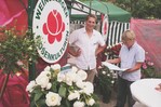 Gute Stimmung herrschte auf der horti-regio 2009 auch am Stand der Weinsberger Rosenkulturen