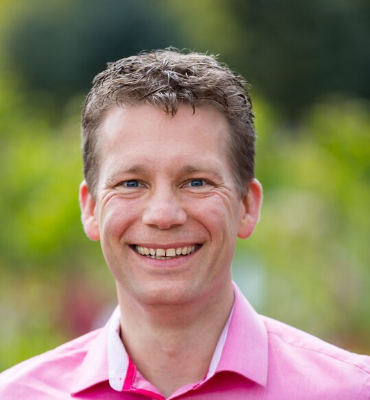 Heiko Menckeist Inhaber des Mencke Gartencenters in Sprockhvel. Ehrenamtlich ist er in den Vorstnden des VDG und des lokalen Arbeitgeberverbandes aktiv.