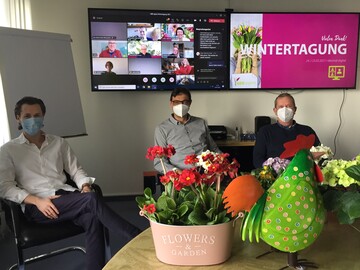  Von links: Fabian A. Farkas, Thomas Weng, Dirk Timmermeister (NBB egesa Gartencenter GmbH)

 