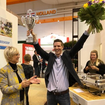 Groe Freude bei Lars van Steekelenburg von Plantal Producciones.