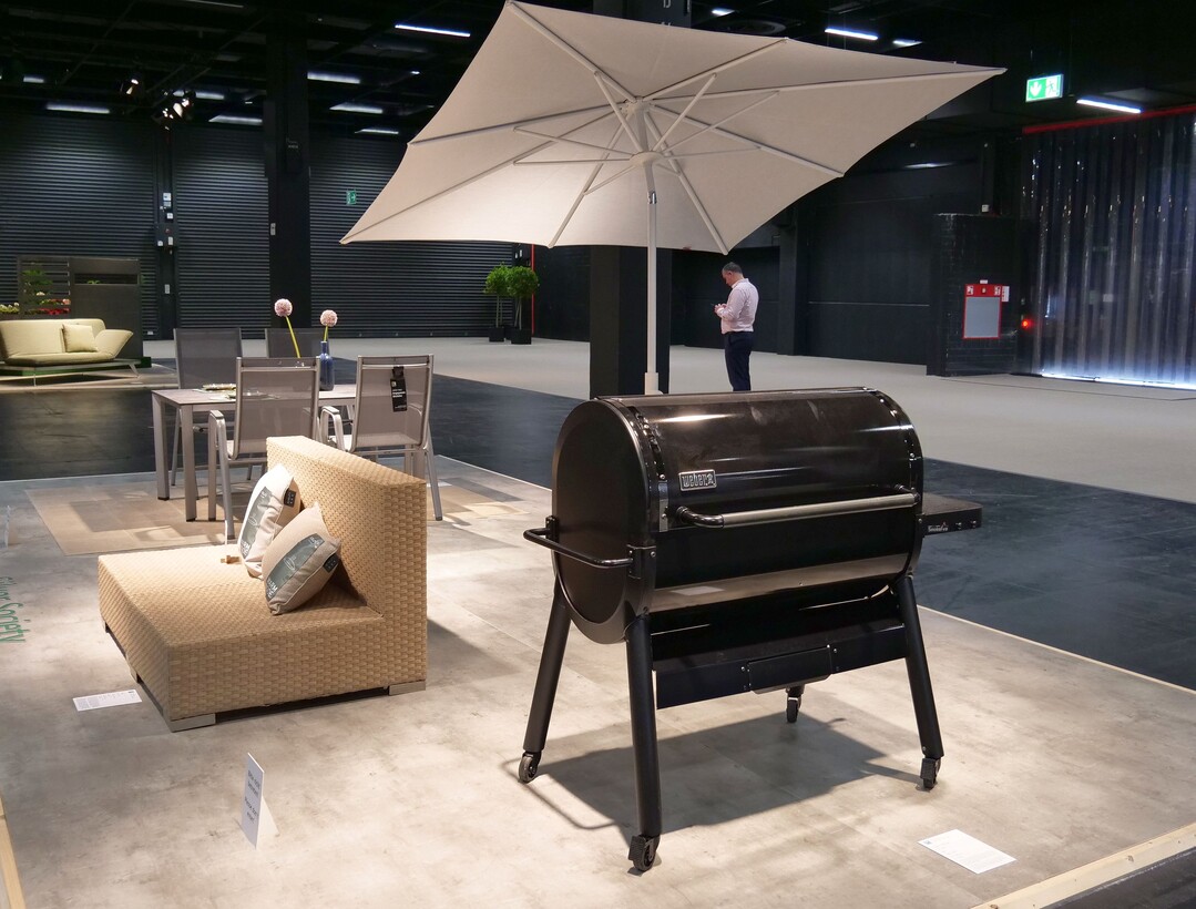 Der Trend "Silver Society" beschreibt die lter werdende Gesellschaft und den Drang nach Generationen bergreifendem Design. Die Sensibilitt fr Gesundheit wchst und damit auch das Bedrfnis nach Entspannung und Erholung im eigenen Garten. Die Trendshow zeigte ergonomisch optimiertes und komfortables Design.