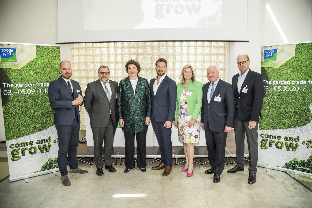 Fachpressekonferenz, Rom, Spoga + Gafa 2017. Von links: Stefan Lohrberg (Koelnmesse GmbH), Norbert L. Jedrau (BIAG), Katharina C. Hamma (Koelnmesse GmbH), Michael Hermes (Landgard Service GmbH), Martina Mensing-Meckelburg (VDG), John W. Herbert (European EDRA), Alwin Reintjes (IVG)