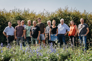Seit einem Vierteljahrhundert ist der Stauden Ring zuverlssiger Partner fr den grtnerischen Fachhandel und den Garten- und Landschaftsbau.