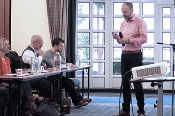 Markenleiter Markus Meissner prsentiert die Themen

