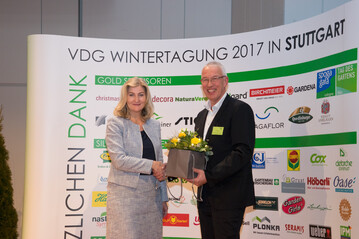 Martina Mensing-Meckelburg wurde erneut einstimmig fr zwei Jahre als Vorsitzende des VDG besttigt.