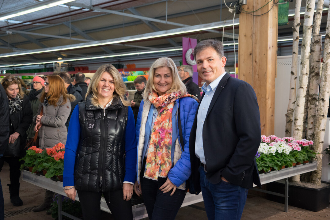 Birgit und Alexander Mayer mit Verbandsprsidentin Martina Mensing-Meckelburg (mitte).