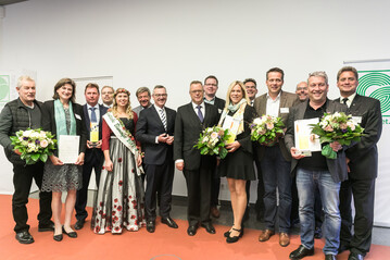 PStS Michael Stbgen (BMEL) ehrte auf der ffentlichen Mitgliederversammlung des Deutschen Gartenbautages in Berlin die Preistrger des Deutschen Innovationspreises Gartenbau 2018 des BMEL.